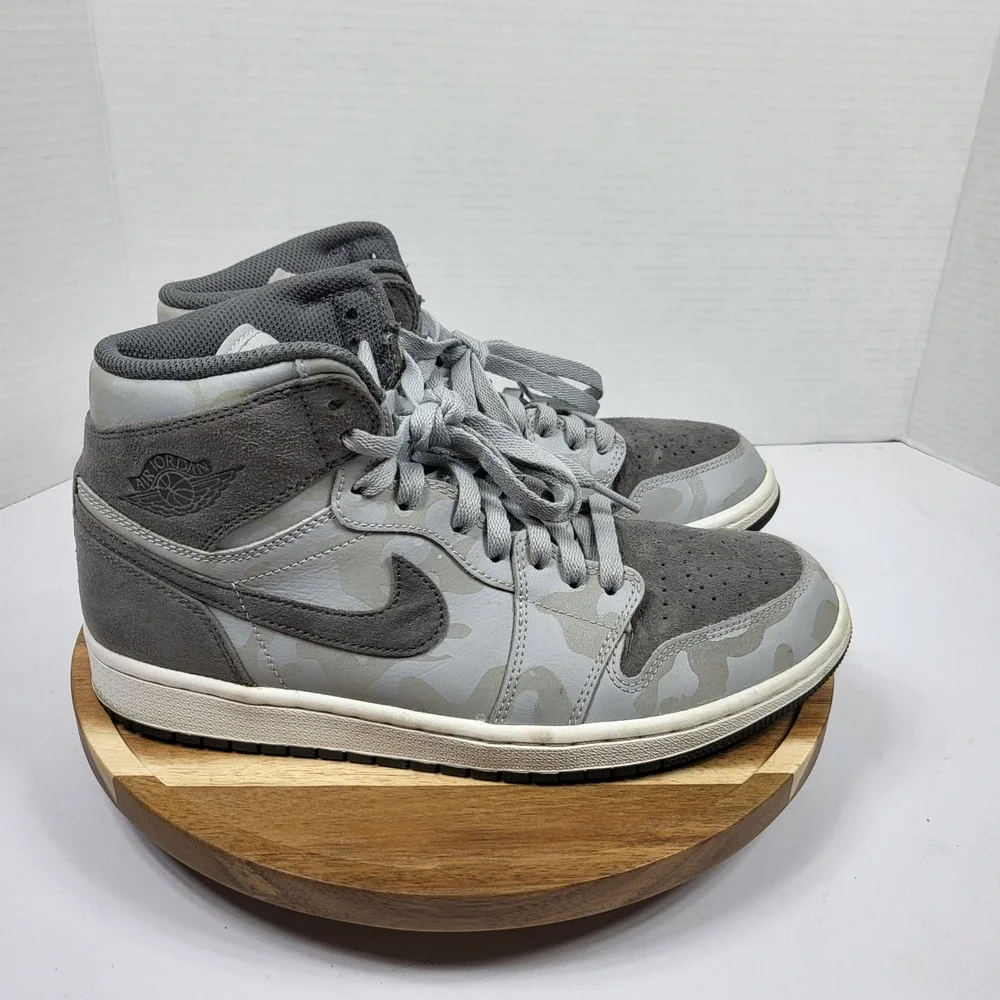 Jordan Air Jordan 1 Retro High Mens 8 Grey Camo Good 3M Reflective AA3993-027